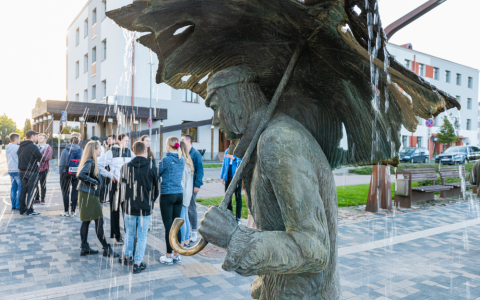 Stafete "... pa Jelgavu kāds students klīst"