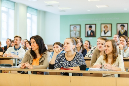 Studenti lekcijās