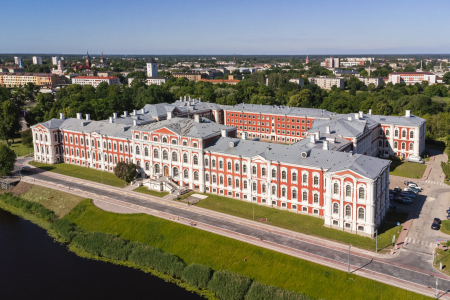 LBTU: Saki "Jā" augstākajai izglītībai: Jūlijā Latvijas Biozinātņu un tehnoloģiju universitātē notiks jauno studentu uzņemšana 